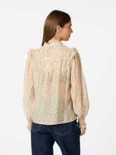 Indlæs billede til gallerivisning Neo Noir Selfina Graphic Flower Blouse
