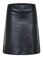 Indlæs billede til gallerivisning Selected Femme SLFNEW IBI MW LEATHER SKIRT B NOOS
